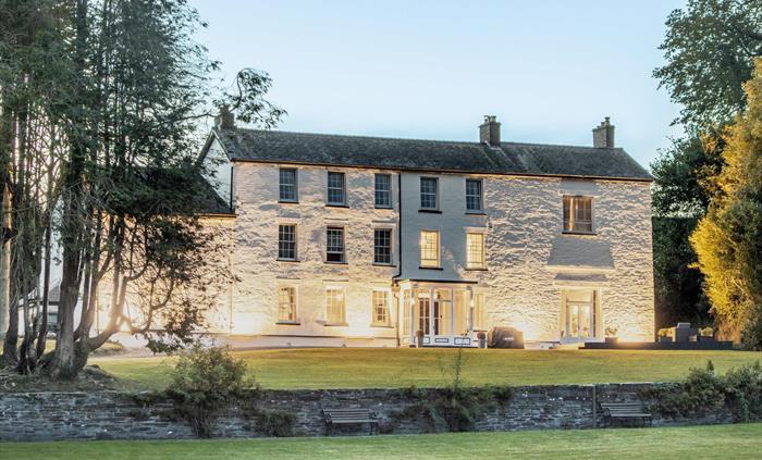 Plas Pantyderi Manor